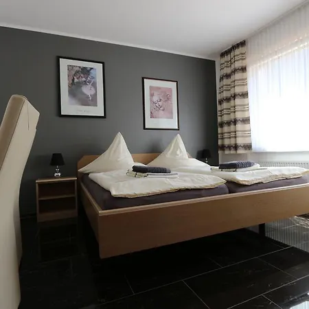 Gaestehaus Am Roemerbad Zell an der Mosel