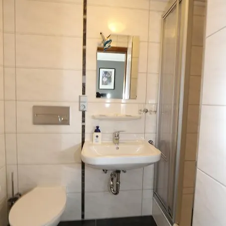 Gaestehaus Am Roemerbad 3*